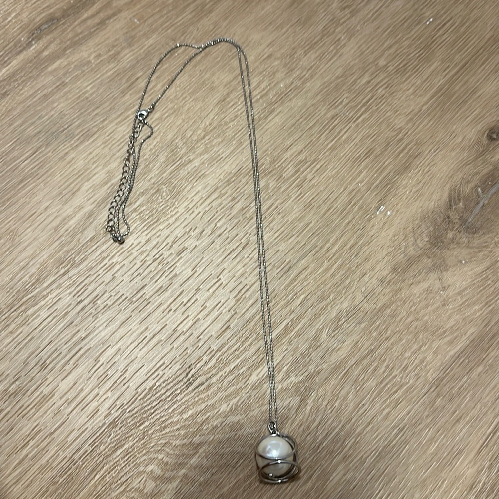 Long necklace